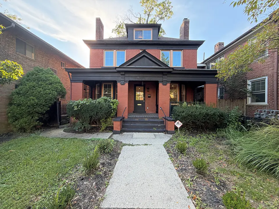 Exterior front at 39 Auburn Ave