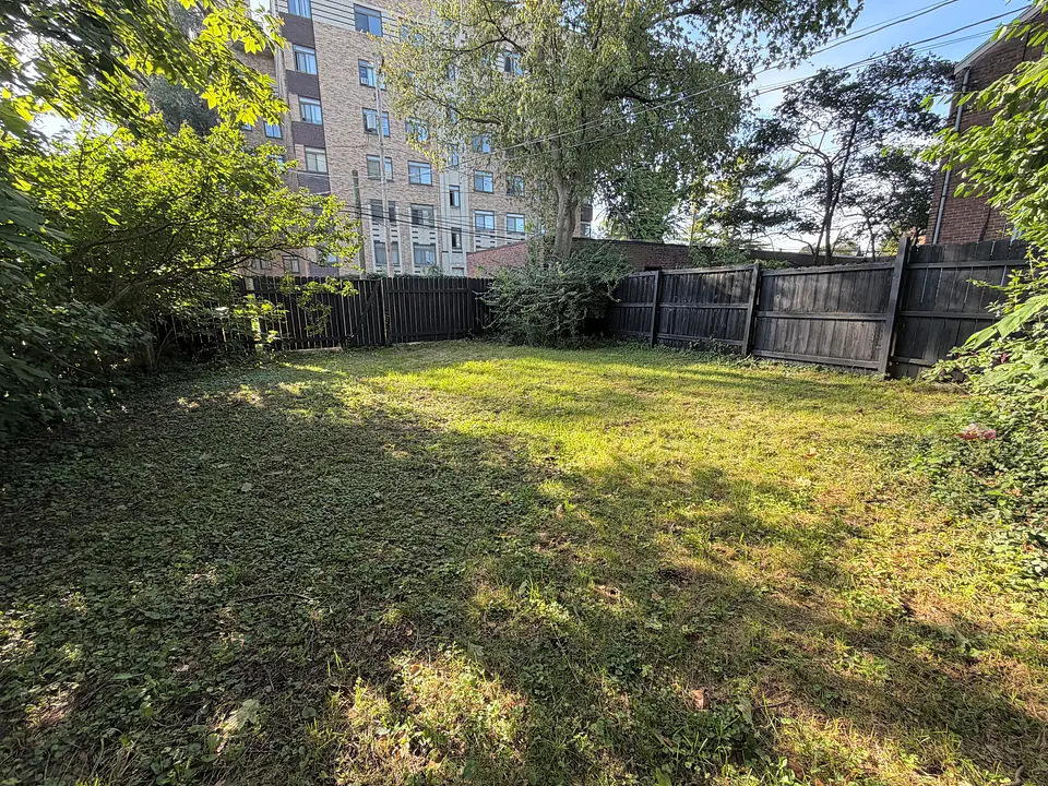 39 Auburn Ave photo 29