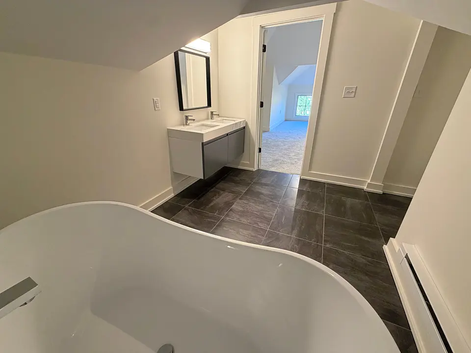 39 Auburn Ave photo 23