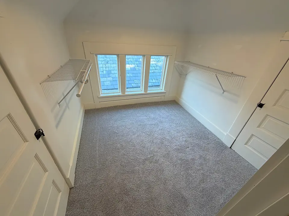 39 Auburn Ave photo 31