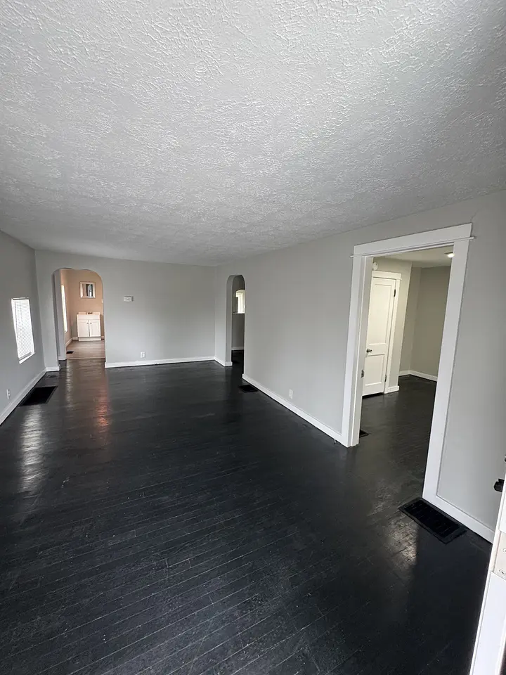 Living room at 4450 Woodcliffe Ave