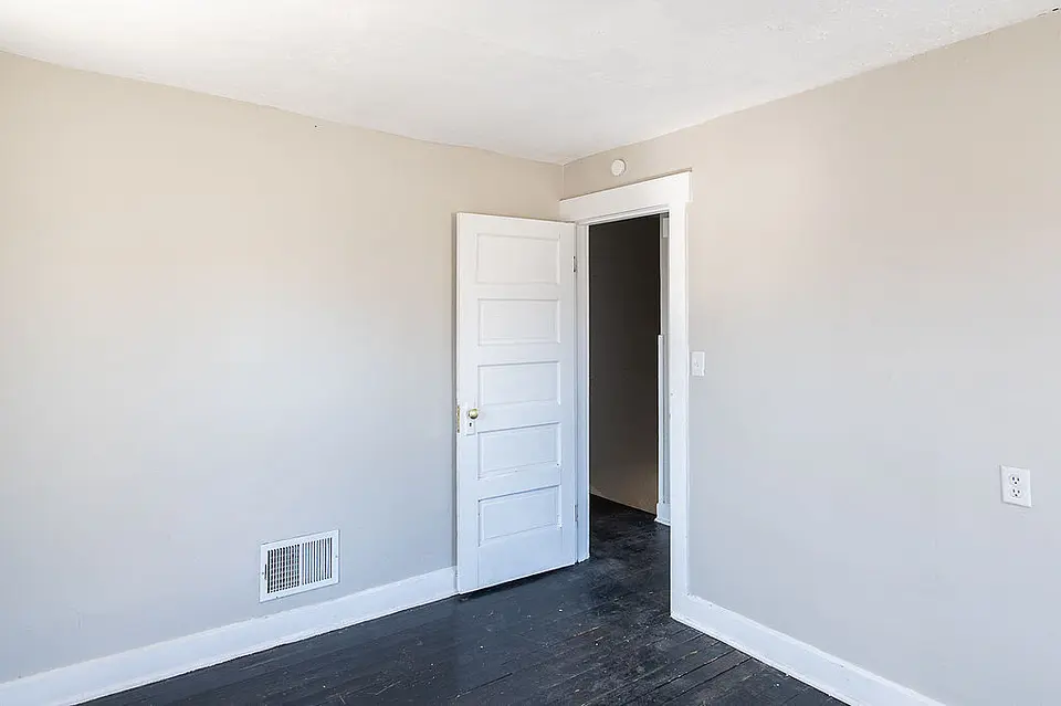 2141 Philadelphia Dr photo 34
