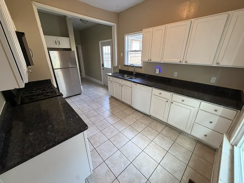 1490 Indianola Avenue photo 10