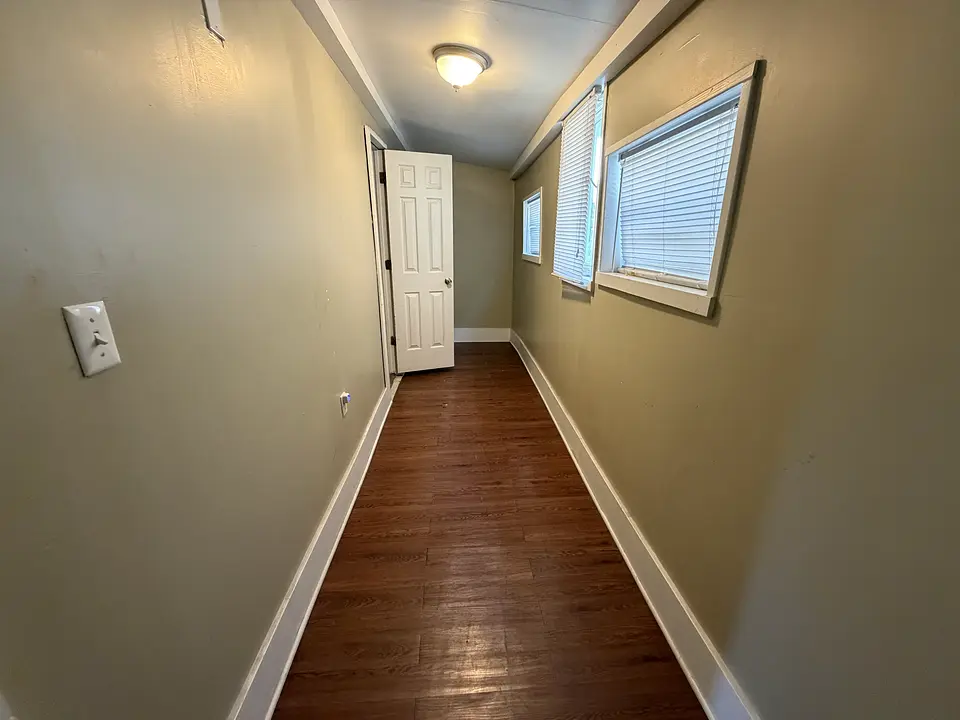 1490 Indianola Avenue photo 13