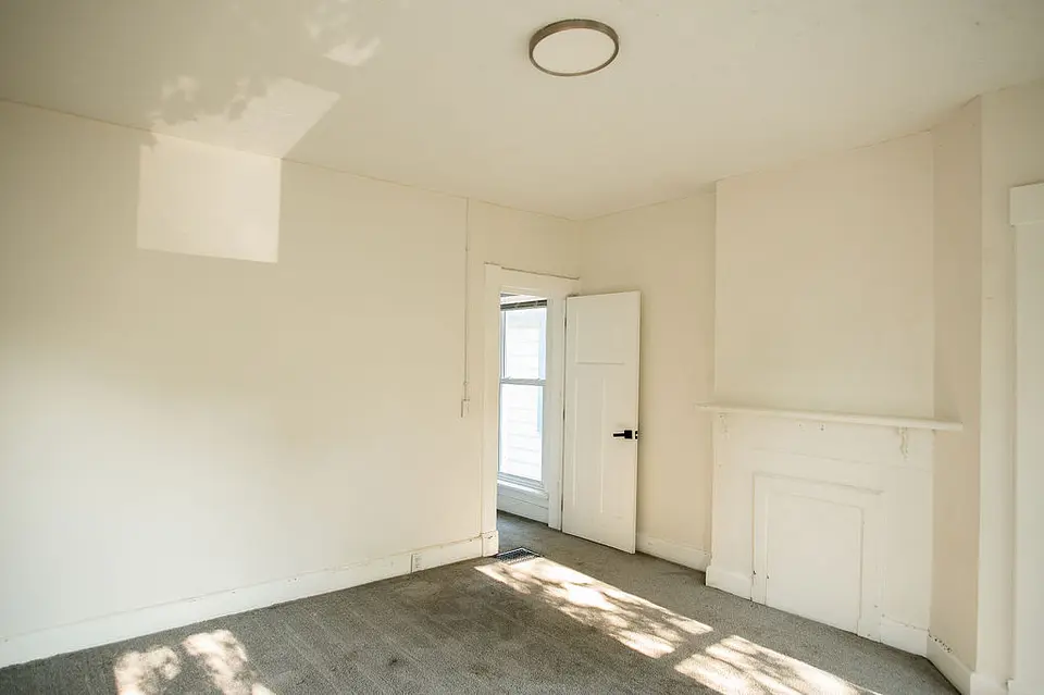 415 Brightwood Ave photo 21