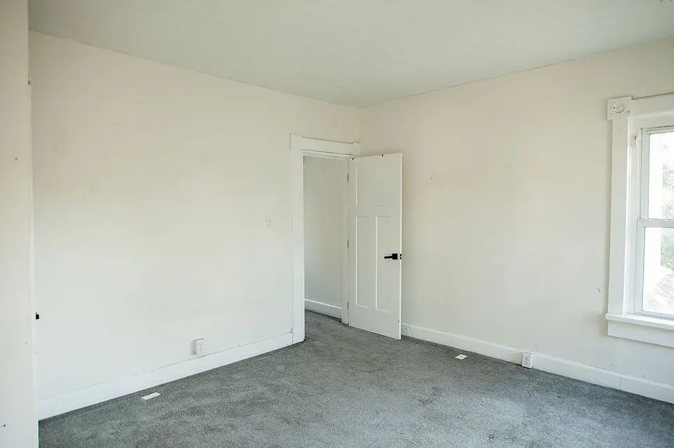 415 Brightwood Ave photo 23