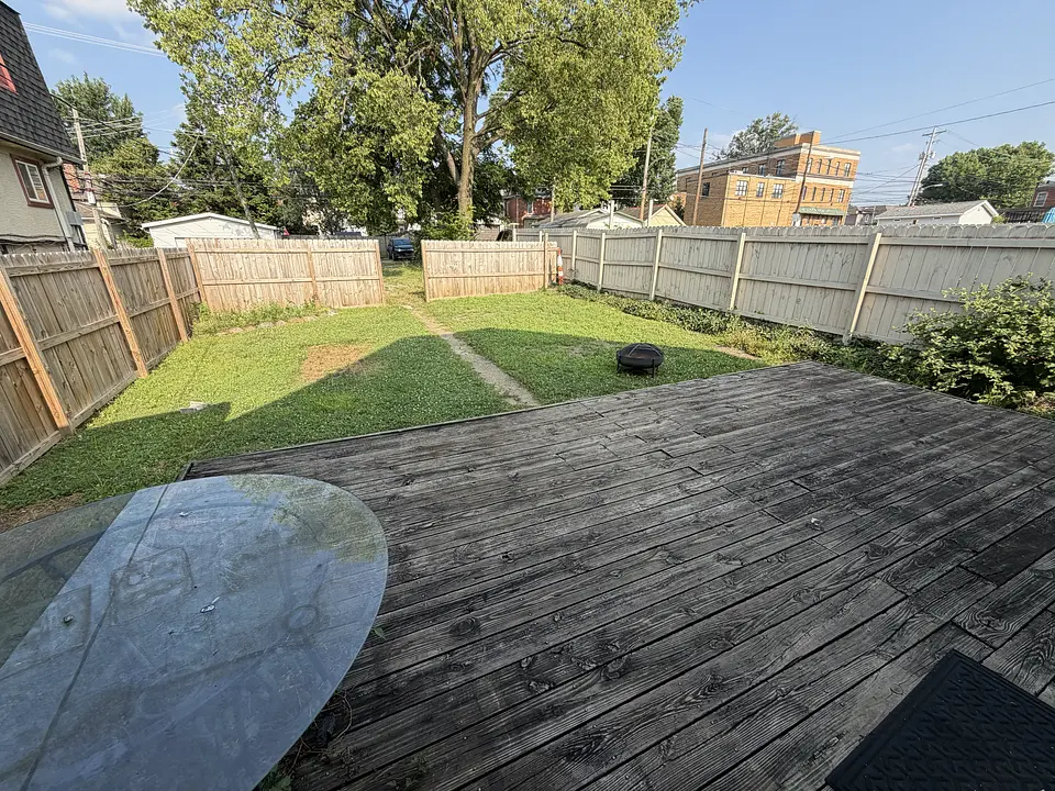 1490 Indianola Avenue photo 20