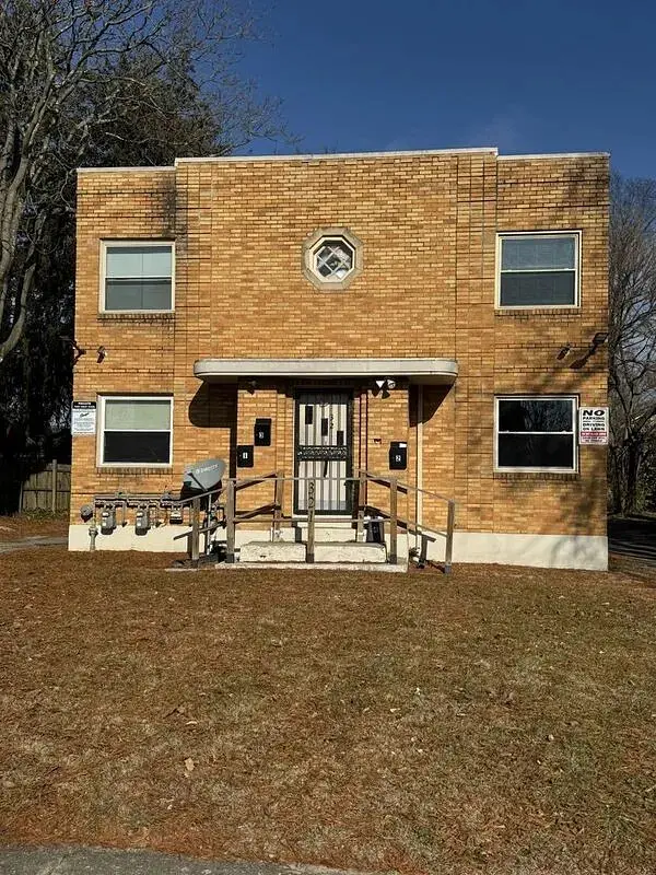 Exterior front at 321 W Norman Ave