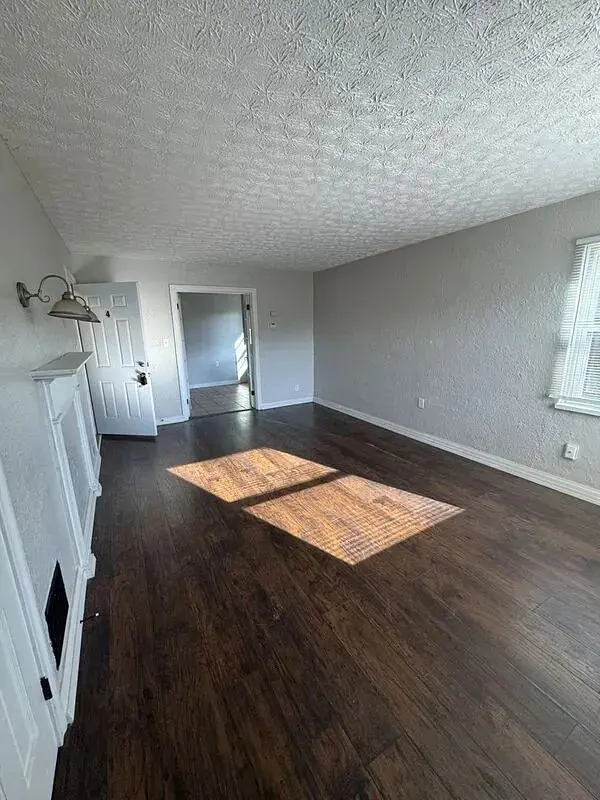 Bedroom at 321 W Norman Ave