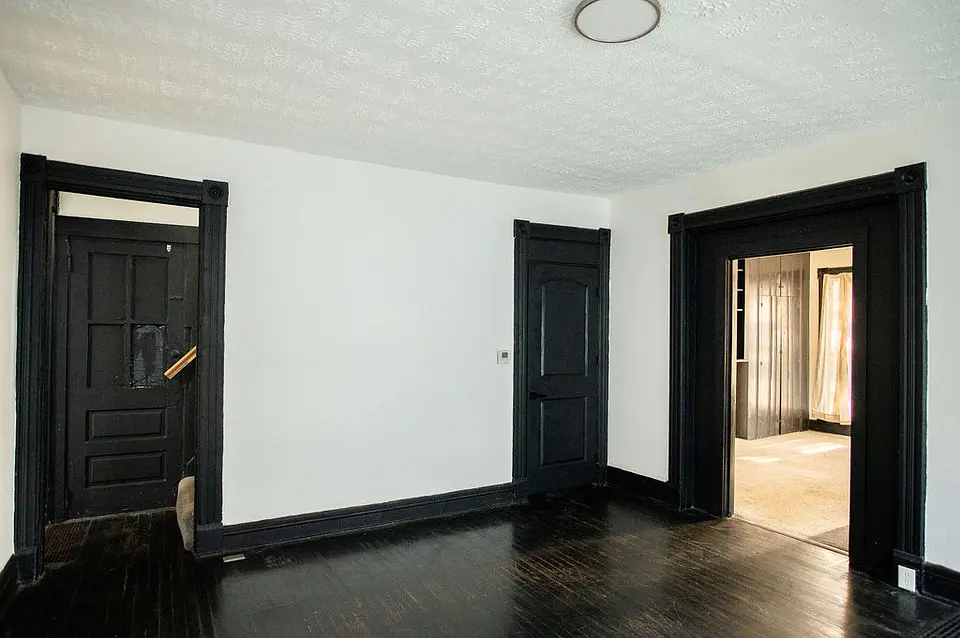 415 Brightwood Ave photo 8