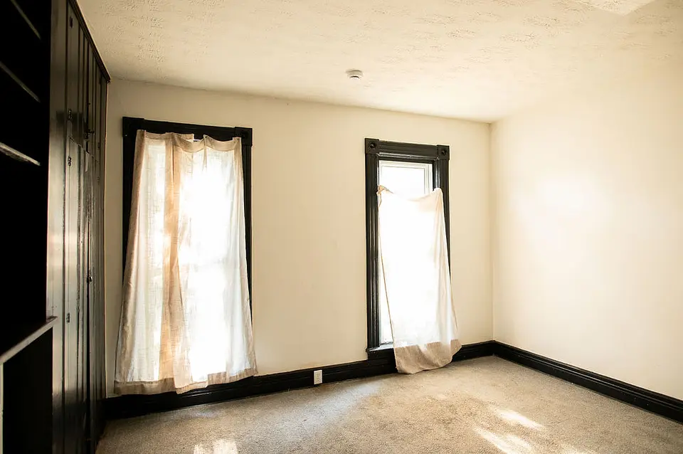 415 Brightwood Ave photo 9