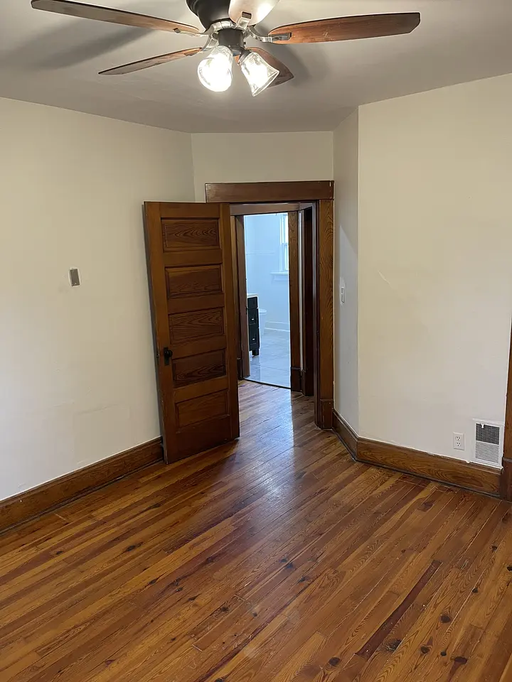 53 Euclid Ave photo 8