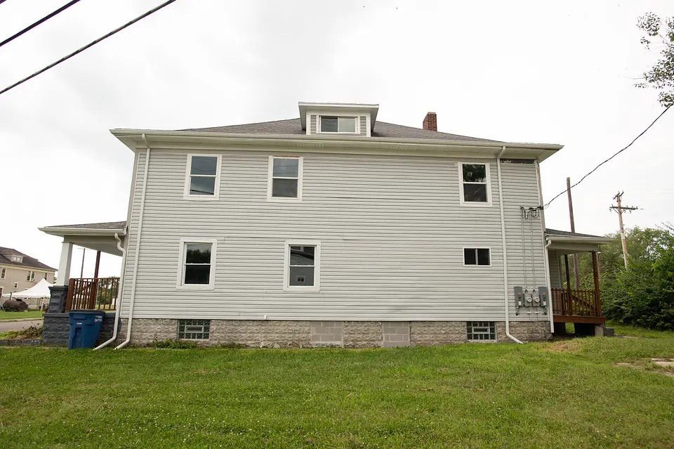 429-431 Bolander Ave photo 61