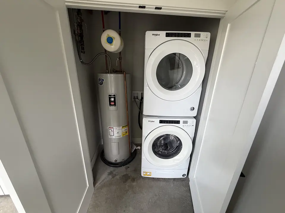 Laundry at 357 Loeffler Ave