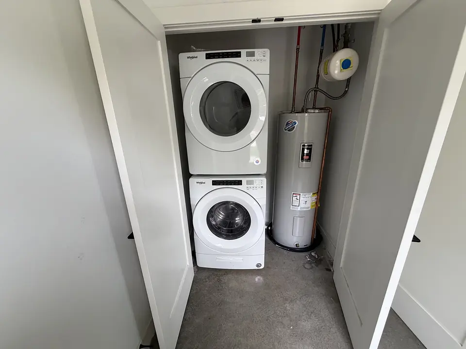 Laundry at 355 Loeffler Ave