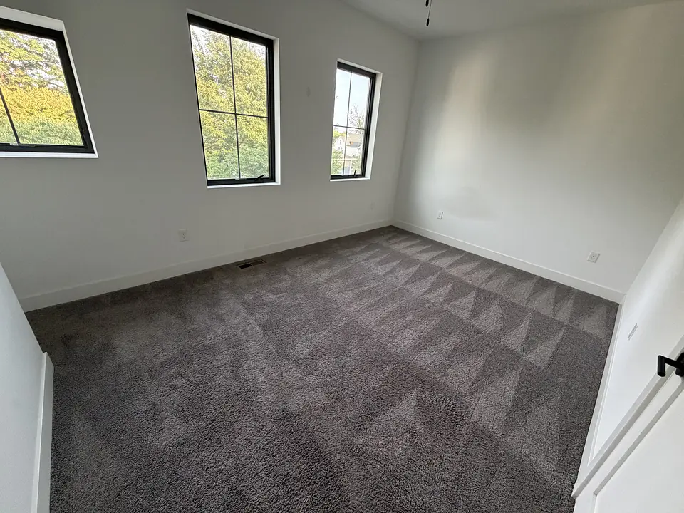 355 Loeffler Ave photo 14