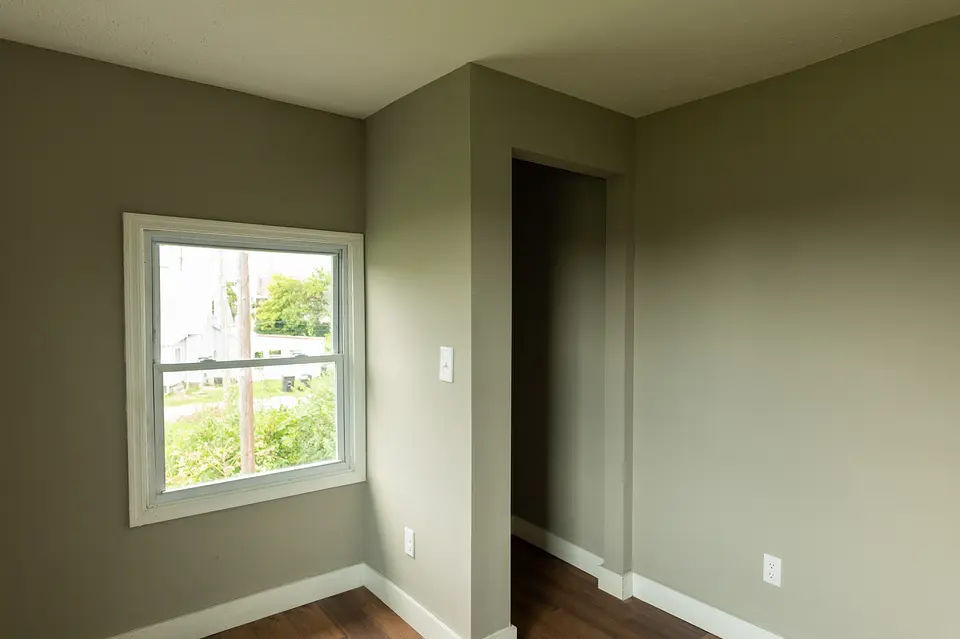 429-431 Bolander Ave photo 43