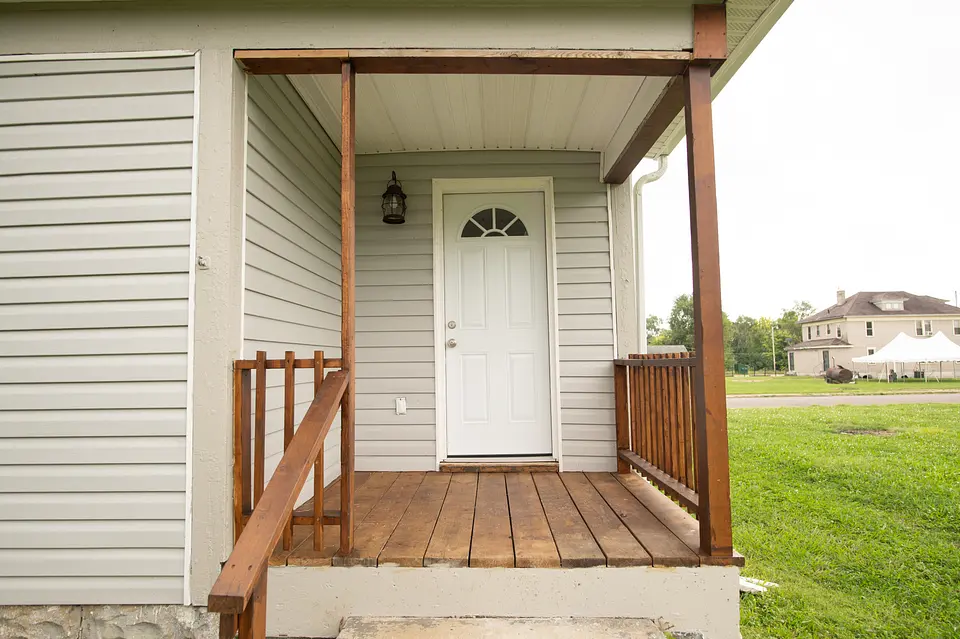 Exterior front at 429 Bolander Ave