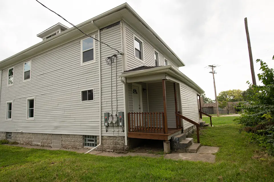 Exterior front at 429 Bolander Ave