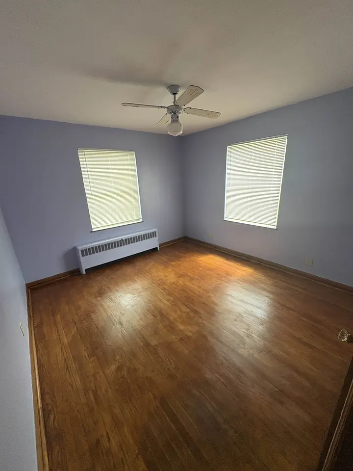 2421 Riverside Dr 1 photo 16
