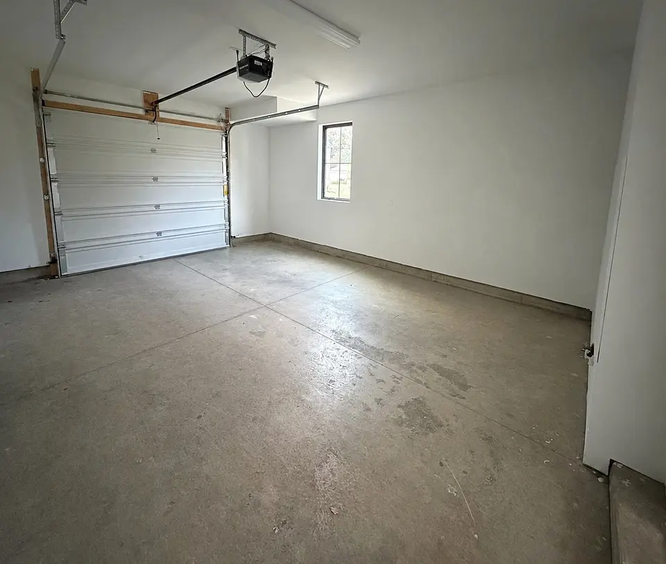 351 Loeffler Ave photo 16