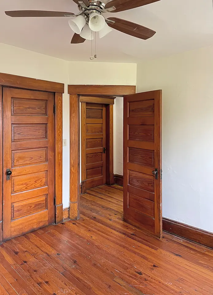 53 Euclid Ave photo 8