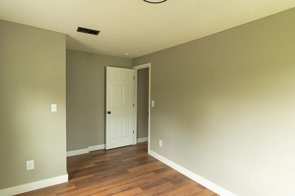 429 Bolander Ave photo 21