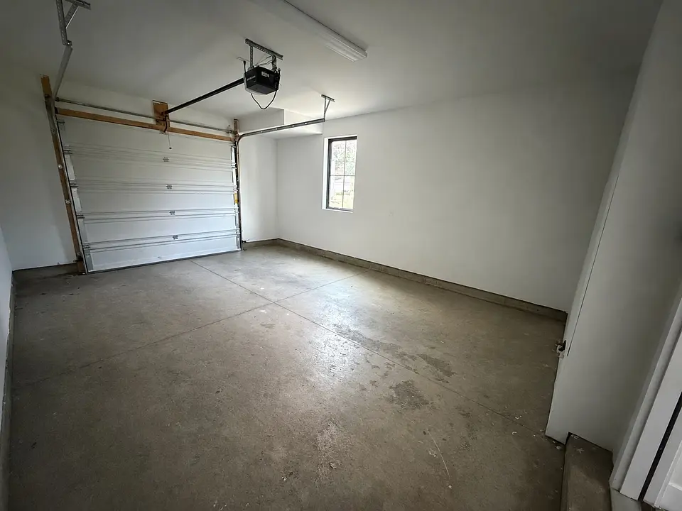 351 Loeffler Ave photo 6