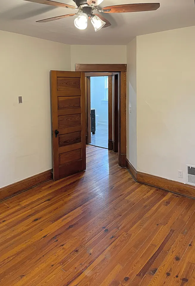 53 Euclid Ave photo 9