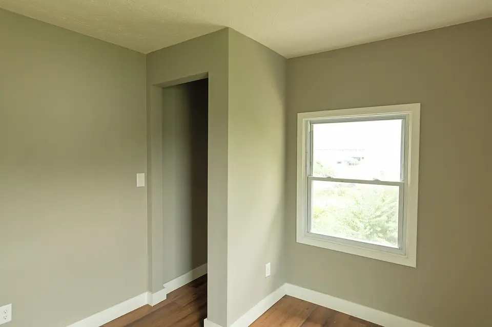 429 Bolander Ave photo 28
