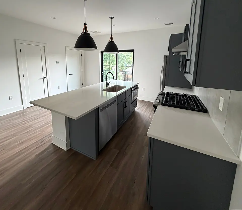 355 Loeffler Ave photo 9