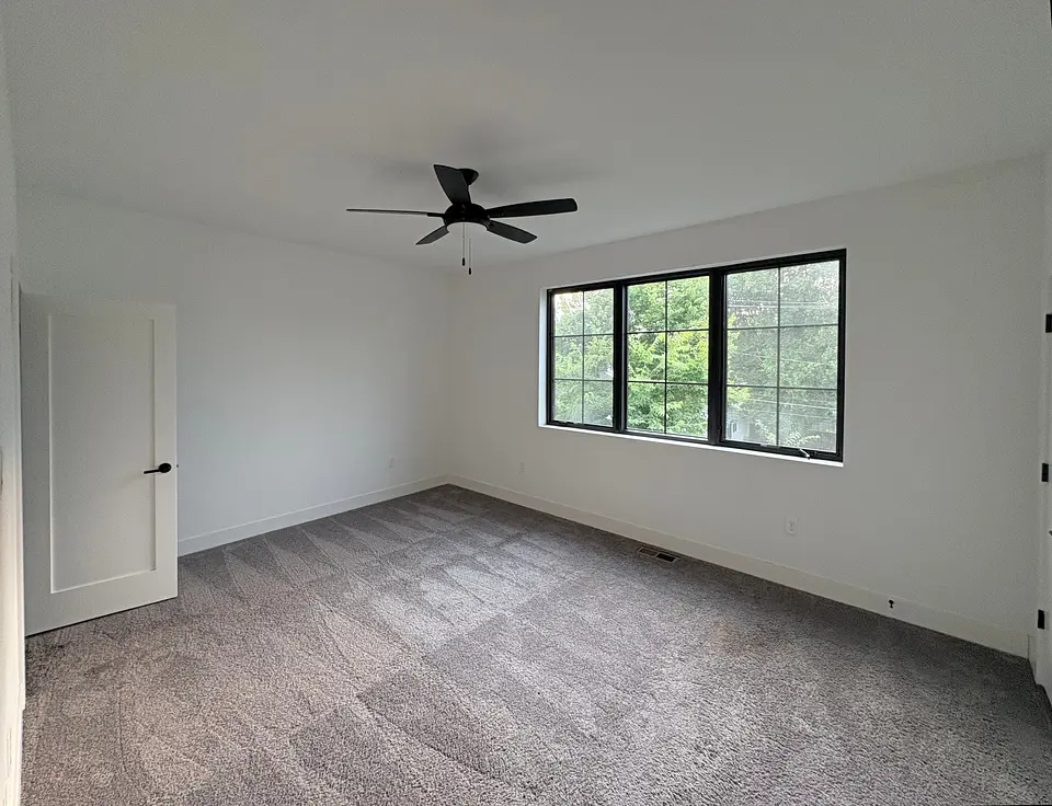 351 Loeffler Ave photo 7