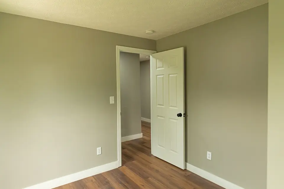 429 Bolander Ave photo 27