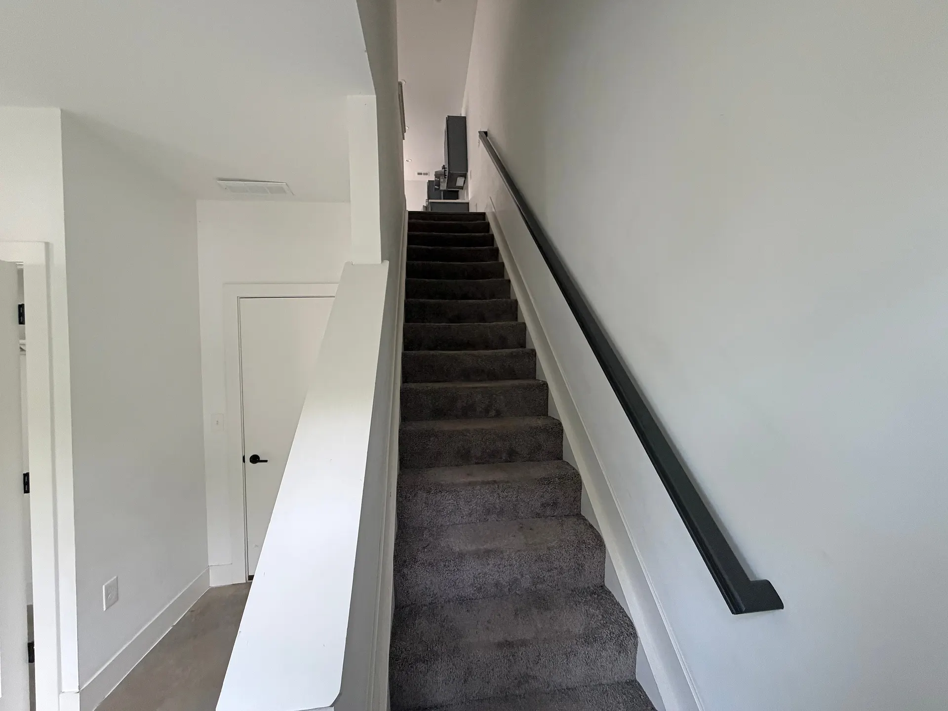 355 Loeffler Ave photo 5