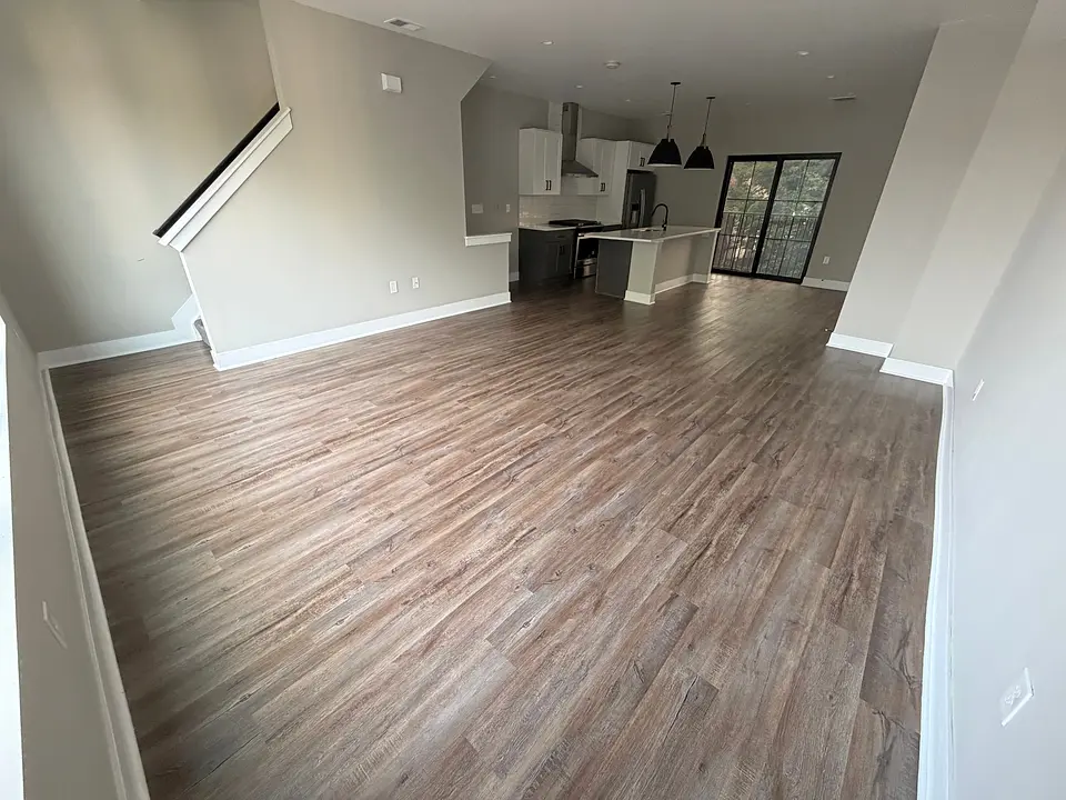 357 Loeffler Ave photo 6