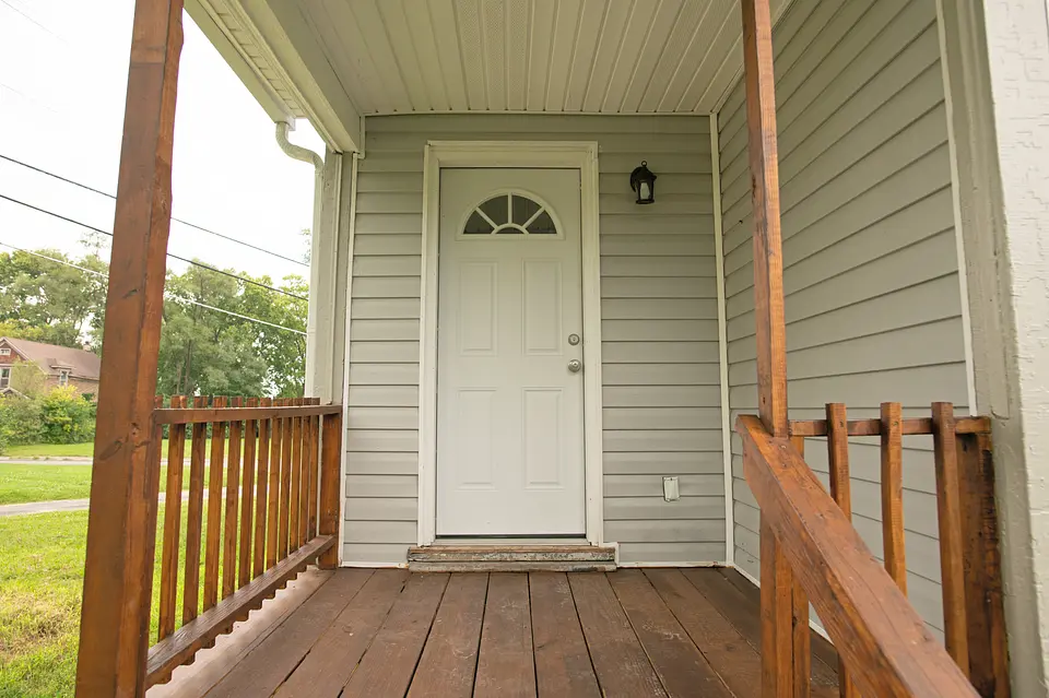 431 Bolander Ave photo 46